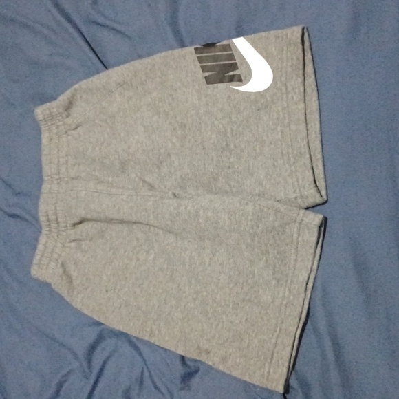 Bundle Of Nike Air Jordan Clothes For Boys Size 7 - Picture 15 of 16